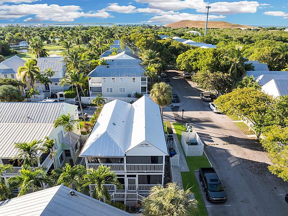 5th image of 1 Spoonbill Way