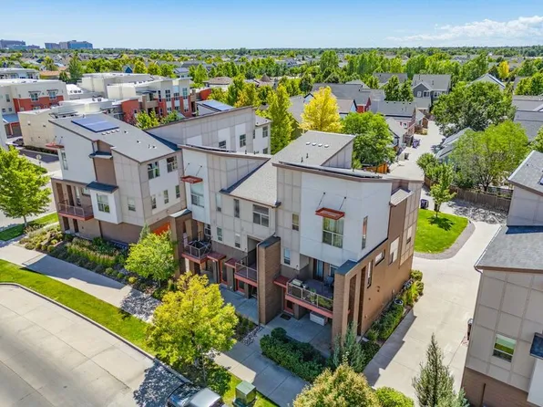 10334 E 29th Dr, Denver, CO 80238