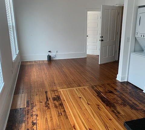 2nd image of 9 Hill St #10