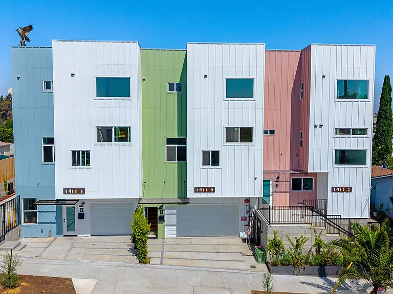 1411 N Tremont St #2 — Photo 3
