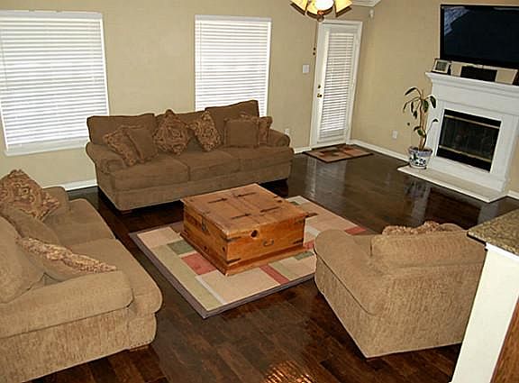 5th image of 2708 Zoeller Dr