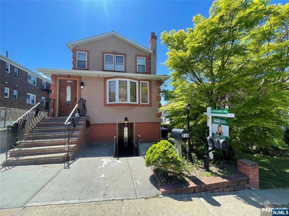 310 E Central Blvd