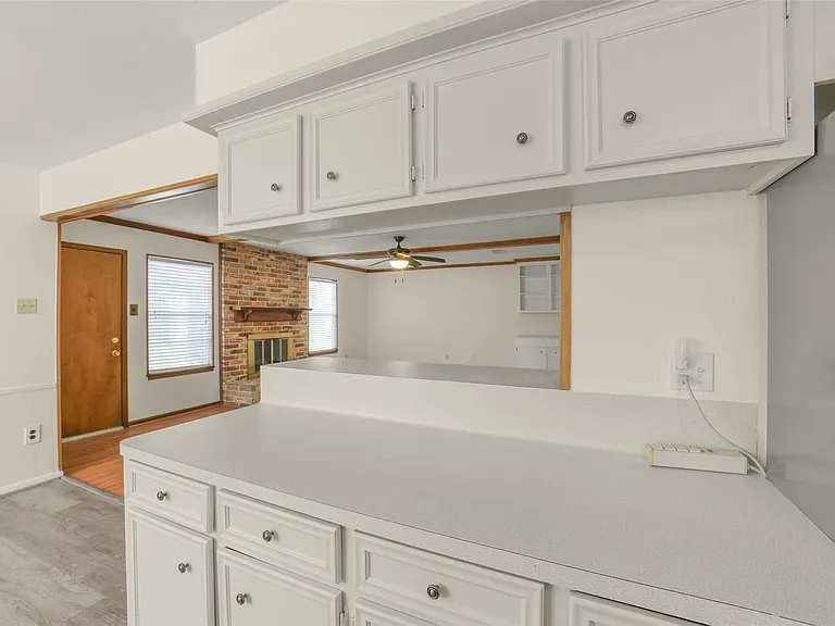 7818 Kleingreen Ln — Photo 20