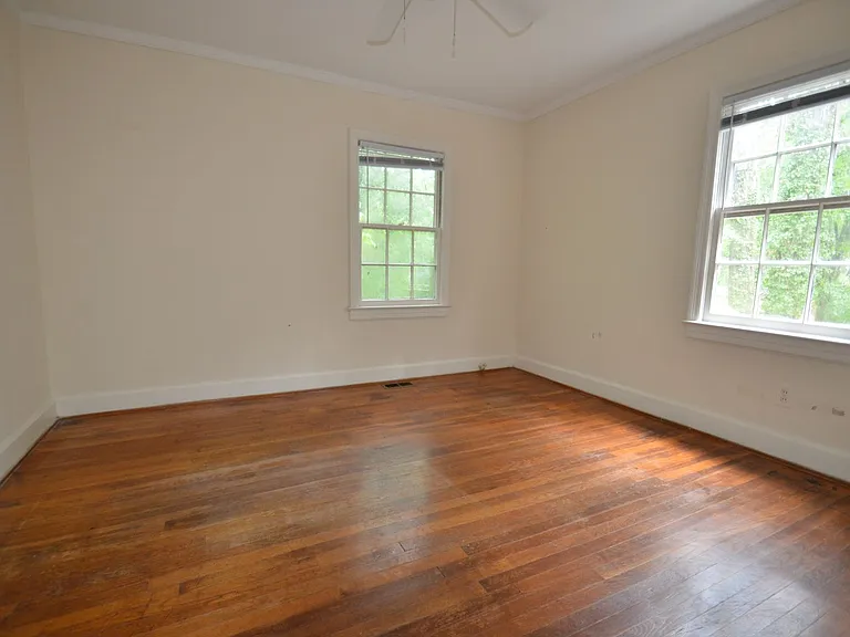 1208 Hillview Rd — Photo 10
