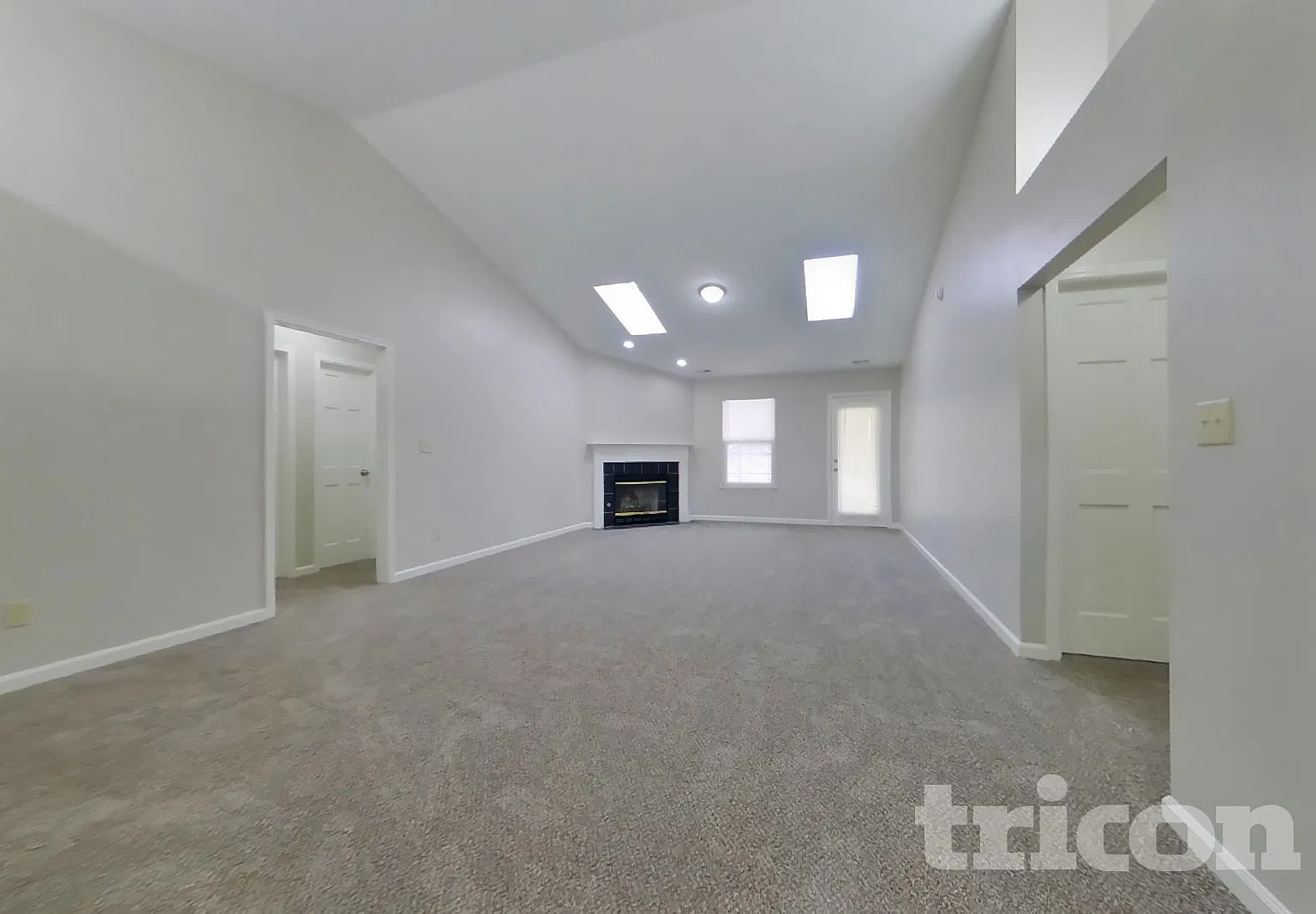 5706 Nodlehs Court Indianapolis IN — Photo 3