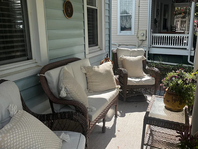 52 Madison Pl #B — Photo 10