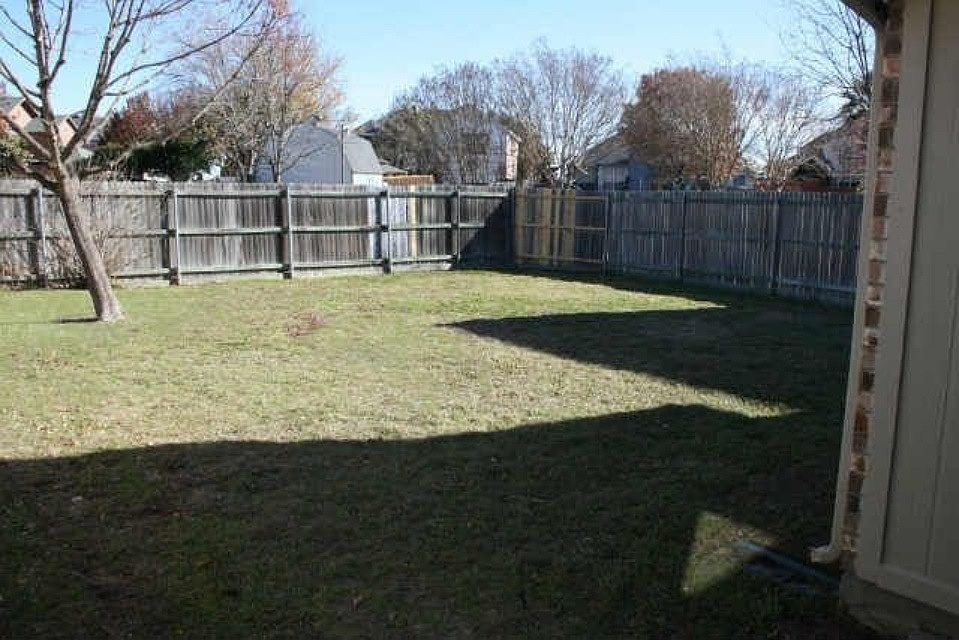 2nd image of 7105 Don Gomez Ln