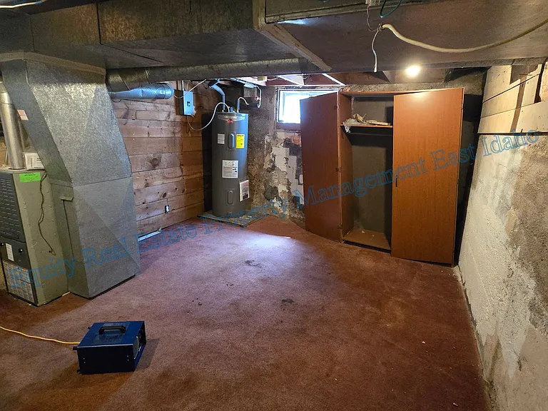 925 W Clark St #925 — Photo 28