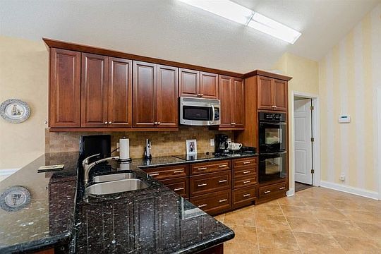 2nd image of 5003 Shoshone Dr