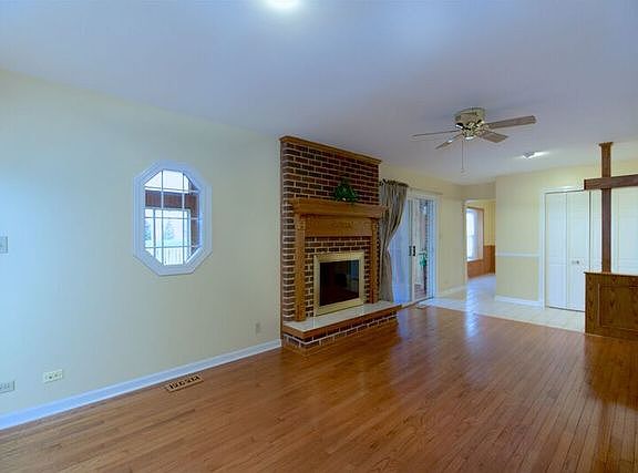 5th image of 1626 S Fernandez Ave