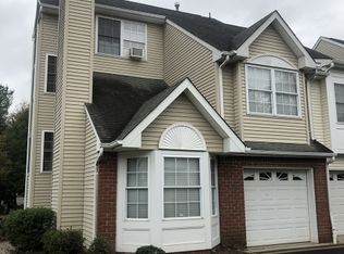 19 Helen Way, Berkeley Heights, NJ 07922