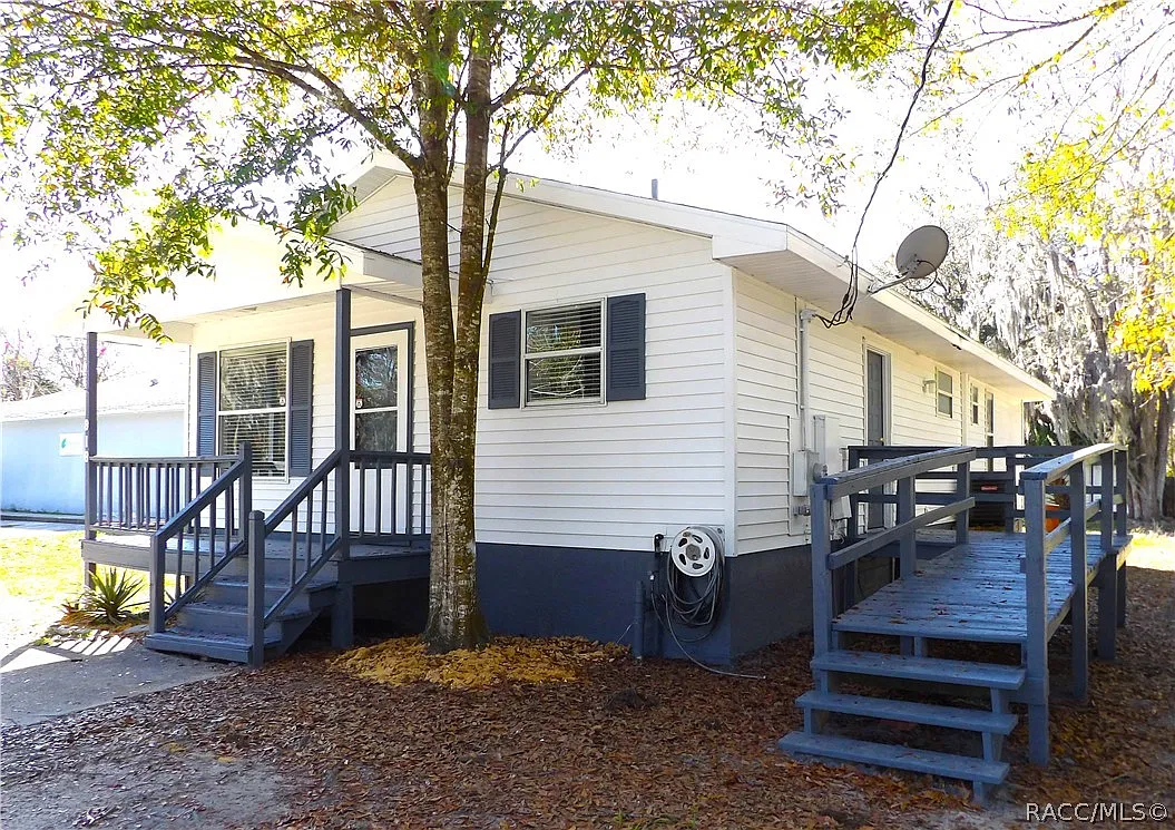 3 bed, 1056 sqft, $1,400 — Photo 2
