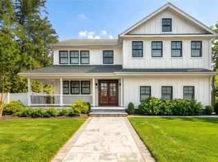 18 Sea Gate Ave, Westhampton, NY 11977