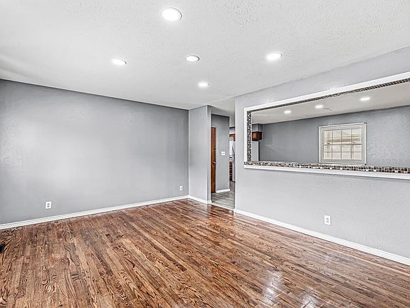 4th image of 1332 Brentwood Ct