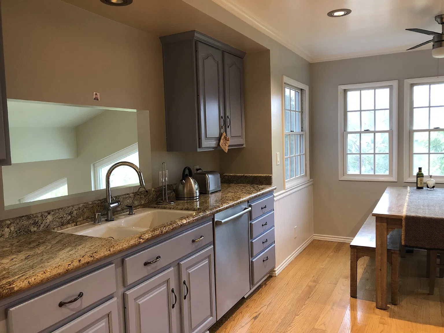 3 bed, 3.0 bath, 2365 sqft, $5,495 — Photo 1