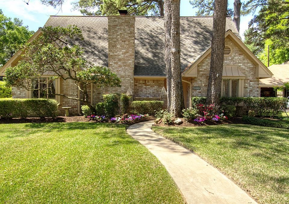1st image of 15135 Carols Way Dr