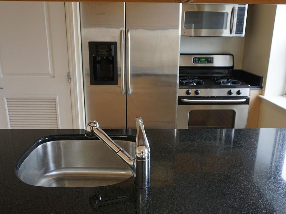 1st image of 70 S Munn Ave APT 1011