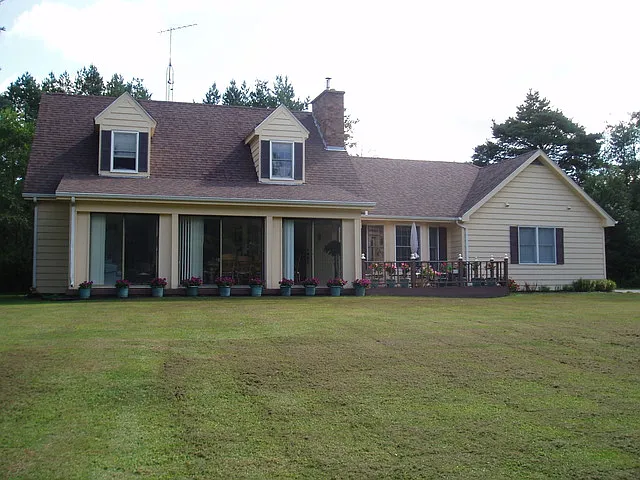 423 N Valley Hill Rd photo 1