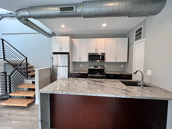 4th image of 1830 Frankford Ave #O3c