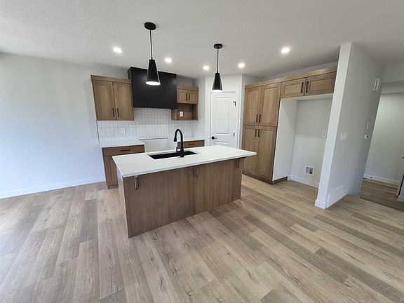 5th image of 10506 NE 134a Ave