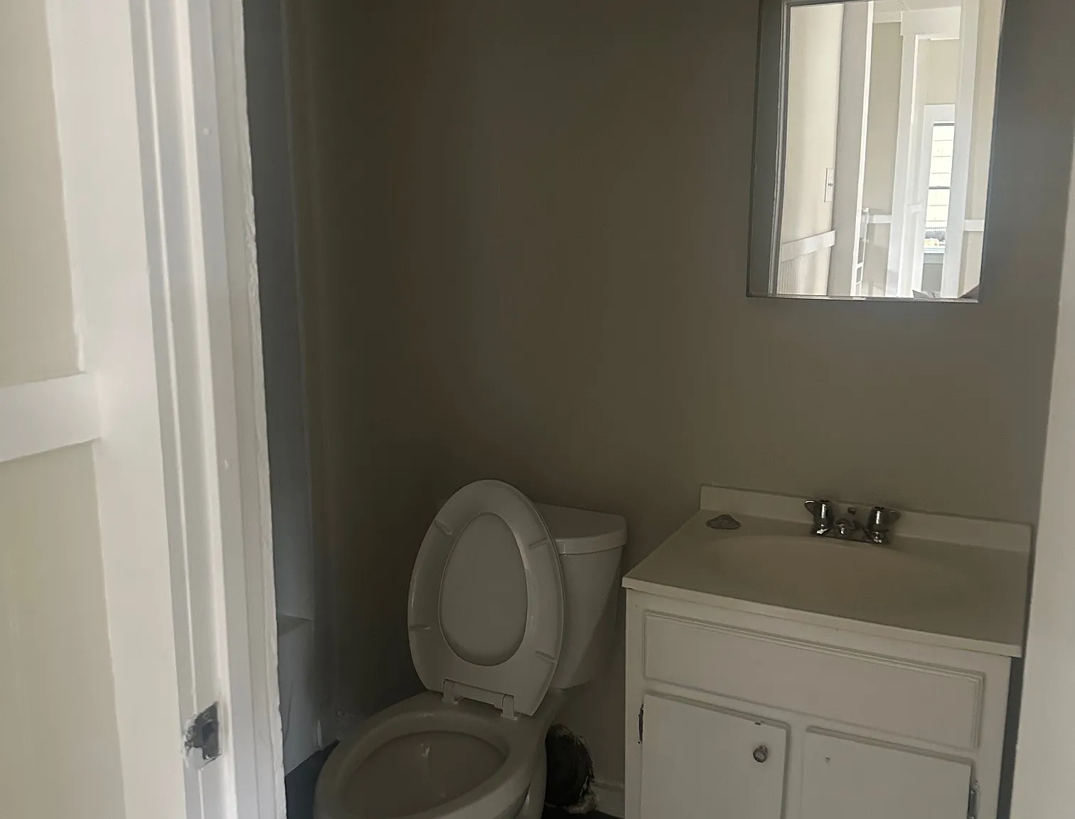 86 Mammoth Road - 5 Ellis - 1R — Photo 3