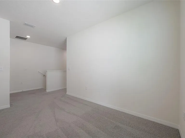 16701 Maude Dr — Photo 30