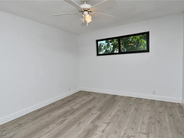 17502 Island Inlet Ct — Photo 16