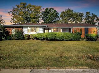 3145 Matlock Dr, Florissant, MO 63031