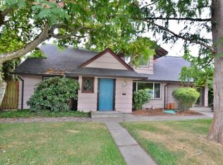 1040 W 18th Ave, Eugene, OR 97402