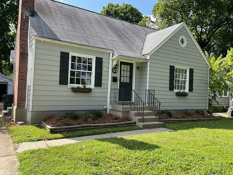122 Bonner Ave — Photo 1