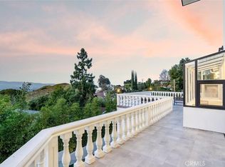 23555 Summit Dr, Calabasas, CA 91302