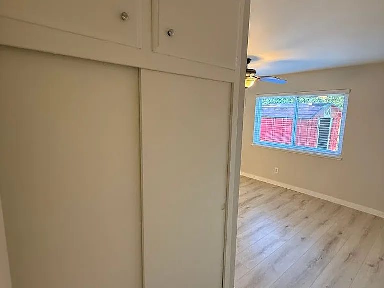 15148 Oro Grande St — Photo 33