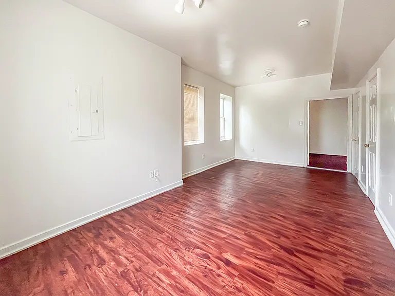 922 Wilcox St — Photo 15