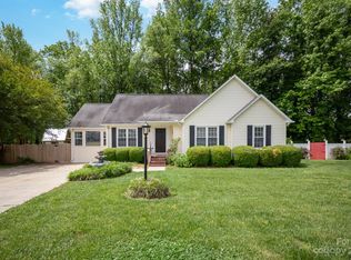 105 Redbird Ln, Rockwell, NC 28138