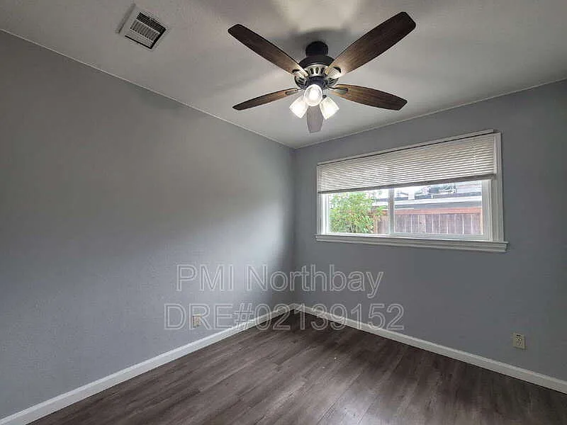 4 bed, 2.0 bath, 1100 sqft, $2,850 — Photo 4