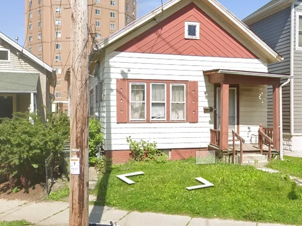 1631 N Warren Ave, Milwaukee, WI 53202