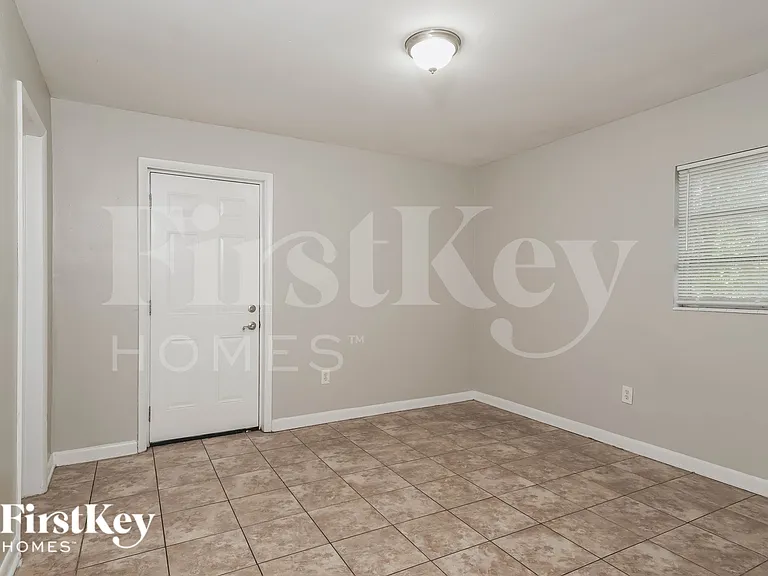 2623 New Jersey Rd — Photo 10