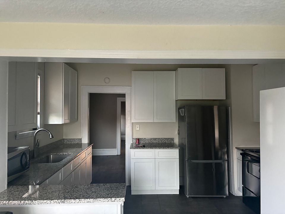 1st image of 419 Concord Dr