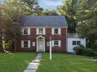 5 Bedford Rd, Port Washington, NY 11050