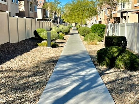 5th image of 10133 Malibu Creek Ct Unit 101