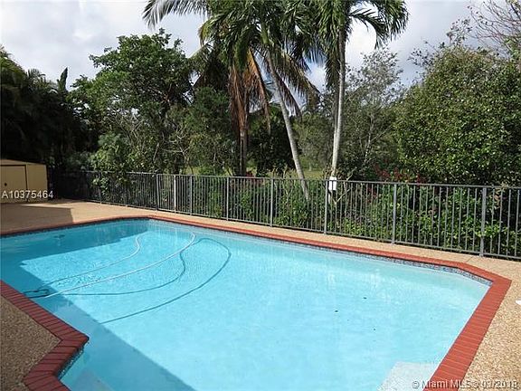 Doesn't the Large Swimming Pool look inviting?!