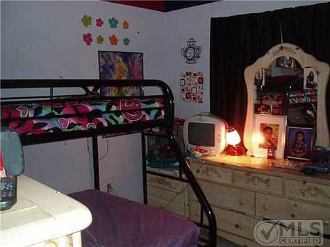 4th image of 4719 Orlando Ave