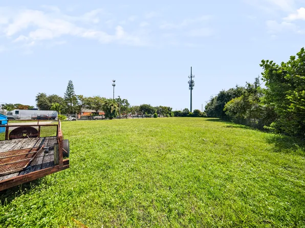 4382 Annette Street, West Palm Beach, FL 33409