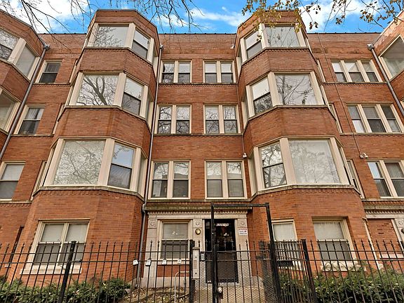 3rd image of 6206 S Evans Ave APT 2
