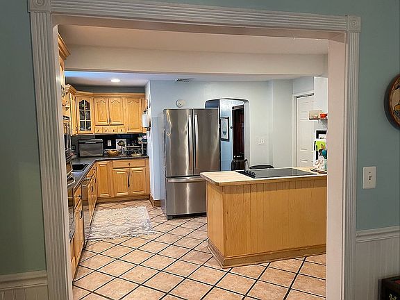 2nd image of 19 Mearns Ave