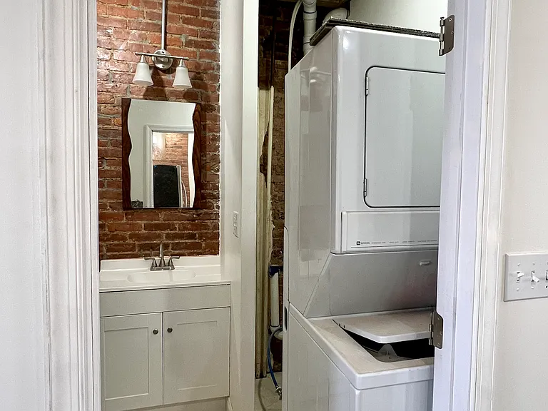20 W James St #2 — Photo 5