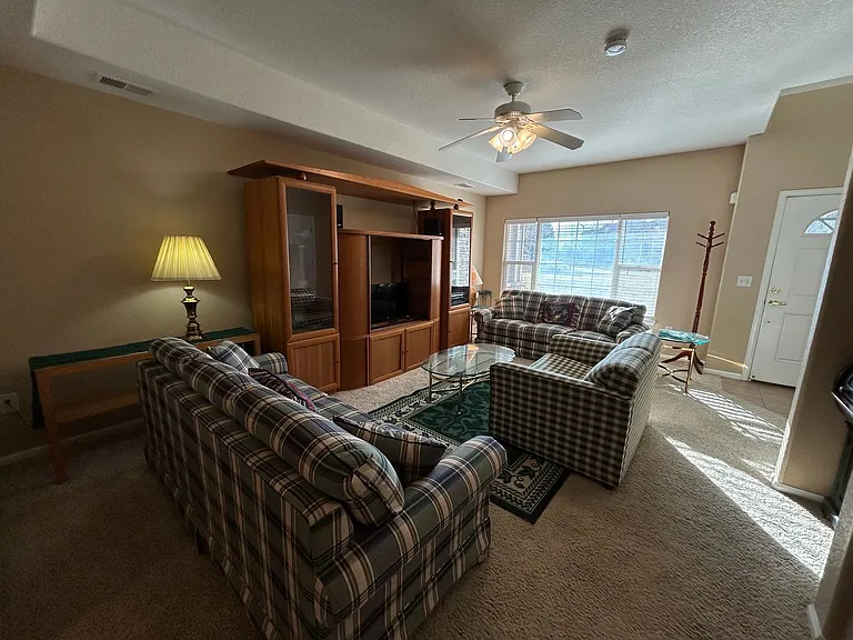 5050 Brookfield Dr — Photo 2
