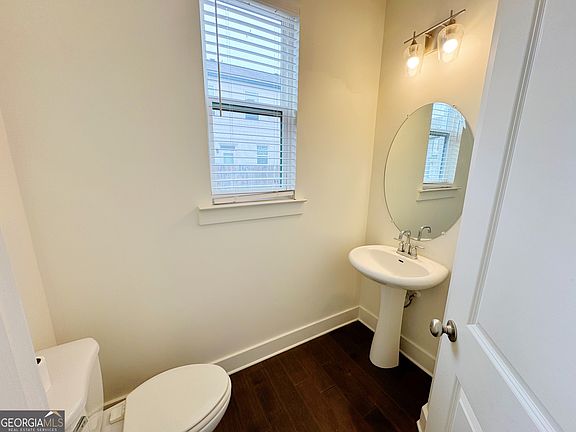 3rd image of 123 S Auburn Landing Pl