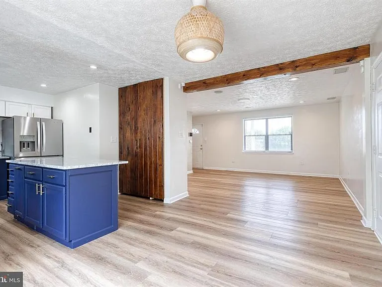 1577 Loring Ct — Photo 14