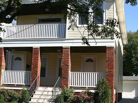 3rd image of 1533 Lakewood Ave